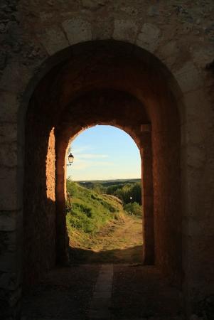 Imagen Puerta del barrio desde dentro